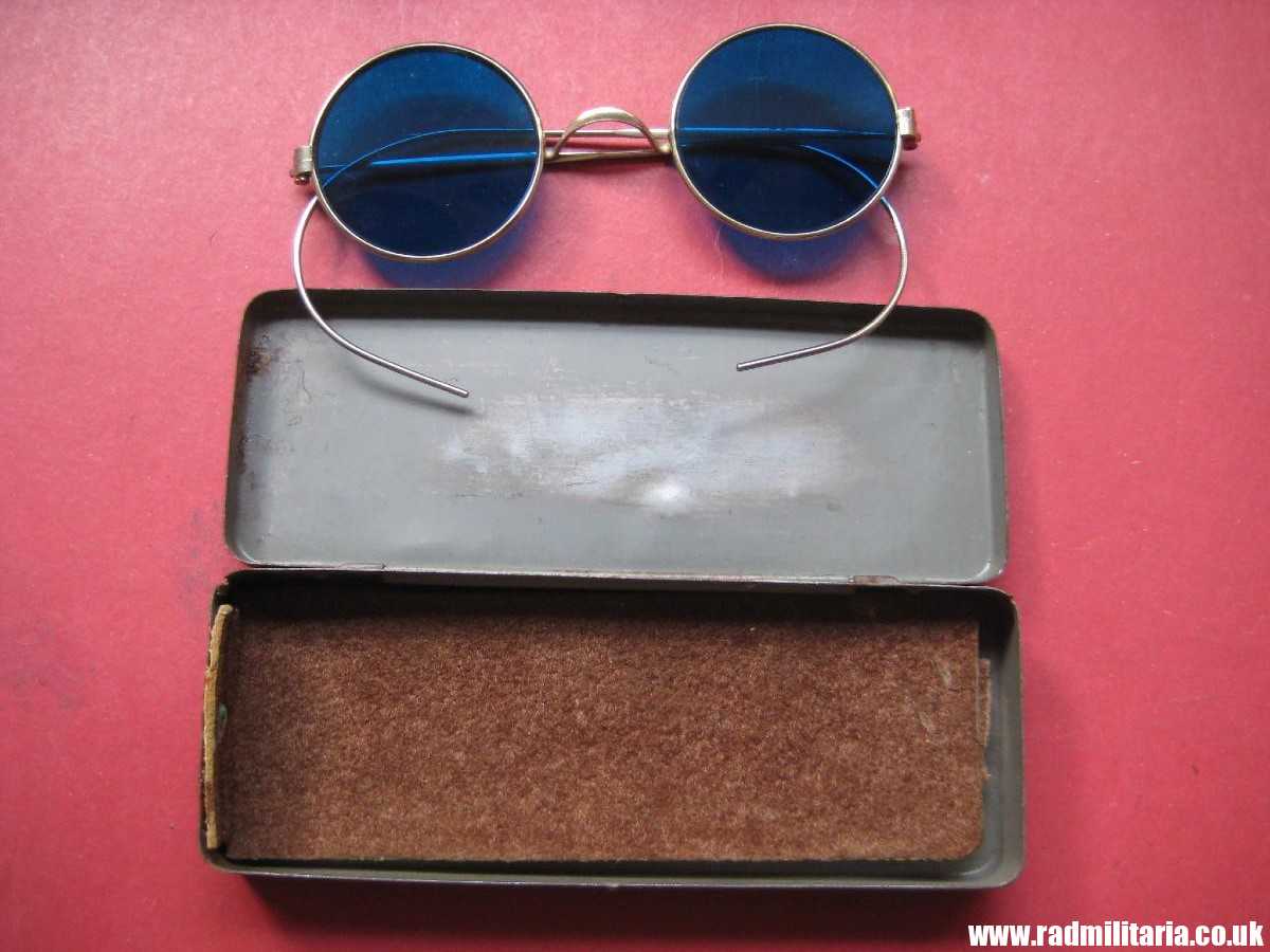 & original WW2 German Army GLASSES with BOX - FLAK Schw. Brille grun - rare set !! - Image 7