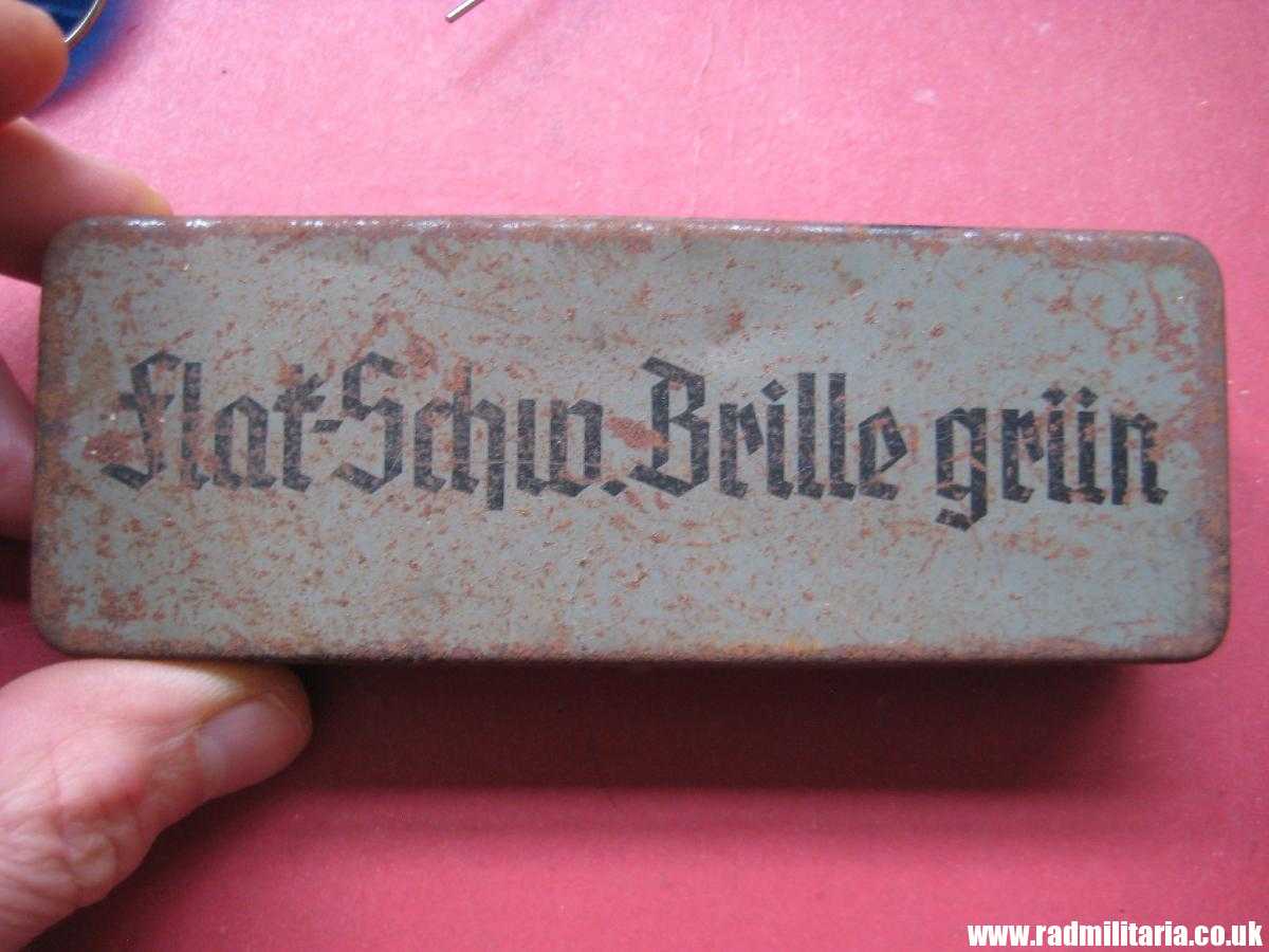 & original WW2 German Army GLASSES with BOX - FLAK Schw. Brille grun - rare set !! - Image 3