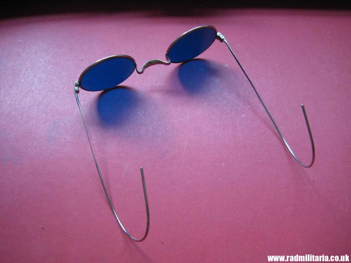 & original WW2 German Army GLASSES with BOX - FLAK Schw. Brille grun - rare set !! - Image 13