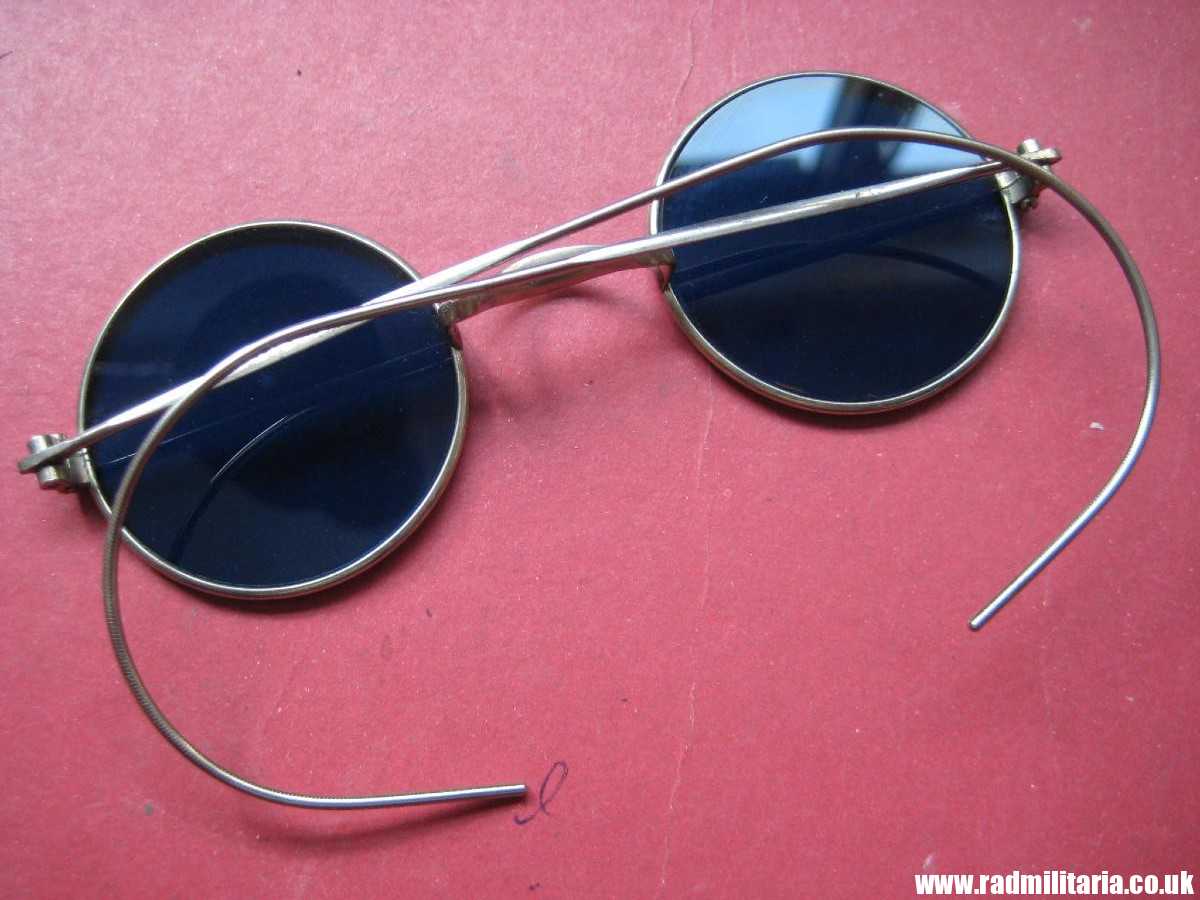 & original WW2 German Army GLASSES with BOX - FLAK Schw. Brille grun - rare set !! - Image 15