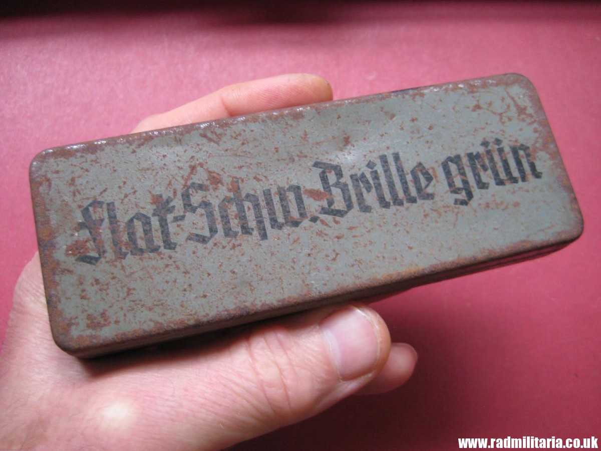 & original WW2 German Army GLASSES with BOX - FLAK Schw. Brille grun - rare set !! - Image 21