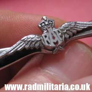 & original WW2 Royal Air Force RAF BADGE sweetheart broche with maker mark: F.W.C&S Ltd - genuine !