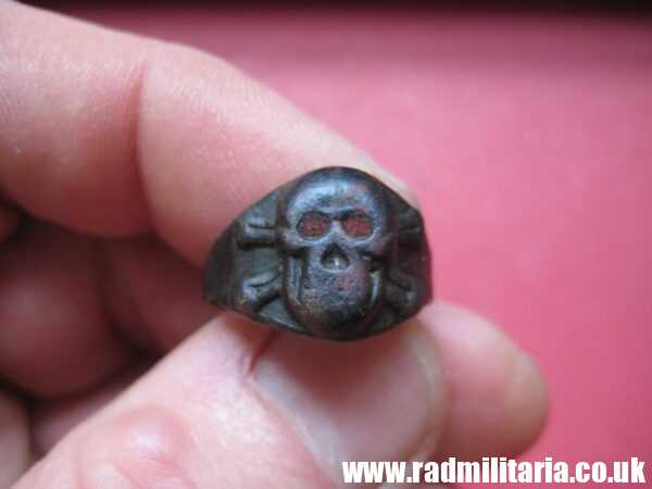 & WW2 original SS soldier – SKULL RING, DEATH HEAD RING, metal ...