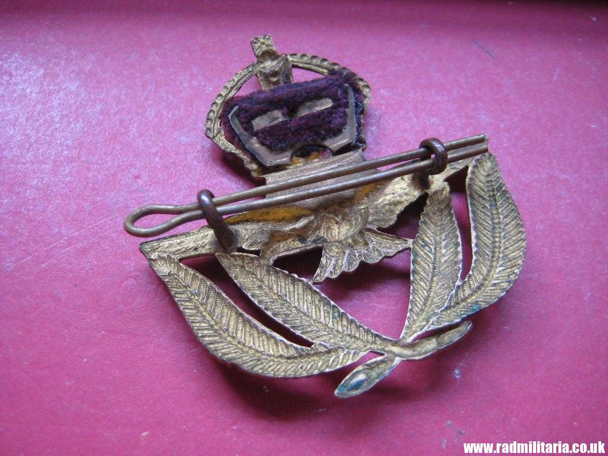 & WW2 Royal Air Force Service CAP BADGE original RAF warrant officer badge, genuine ! - Image 7