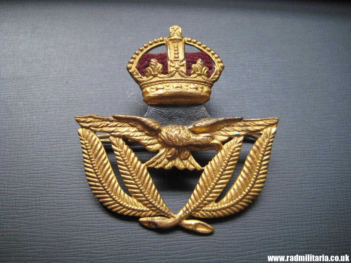 & WW2 Royal Air Force Service CAP BADGE original RAF warrant officer badge, genuine !
