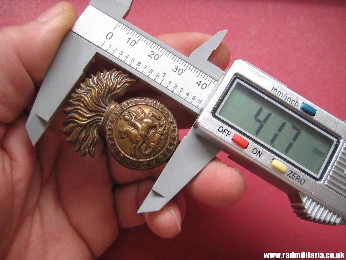& WW1/WW2 Northumberland Fusiliers Regiment CAP BADGE, original badge in good condition. - Image 13