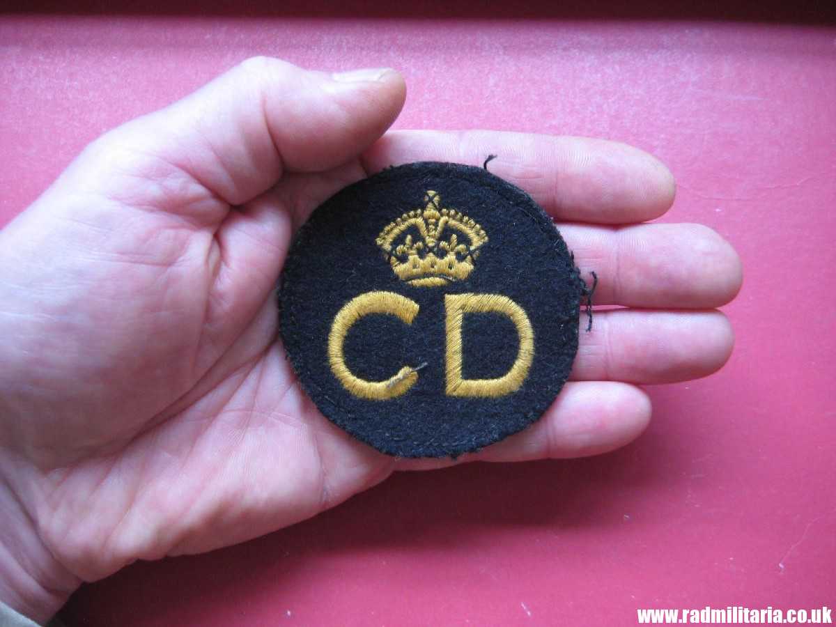 & WW2 original British PATCH - CIVIL DEFENCE (CD) embroidered cloth uniform breast BADGE. - Image 10