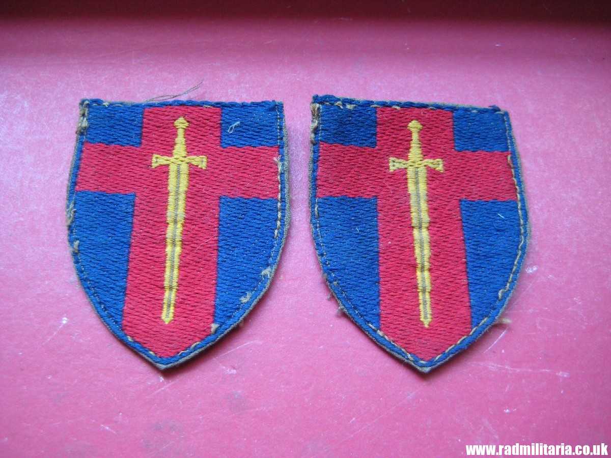 & WW2 original British PATCHES - Set of 2, RHINE ARMY formation signs military unit PATCHES a pair. - Image 3