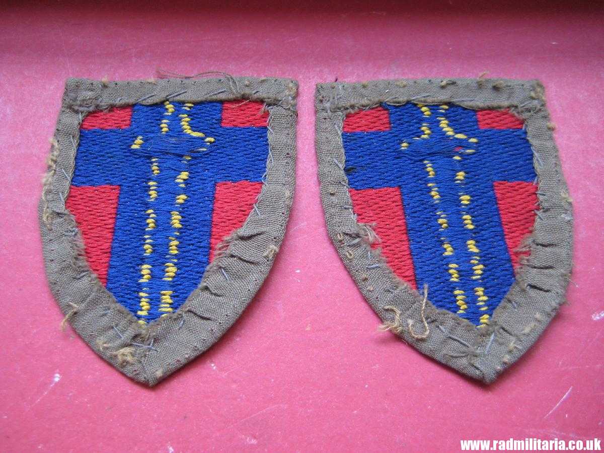 & WW2 original British PATCHES - Set of 2, RHINE ARMY formation signs military unit PATCHES a pair. - Image 4