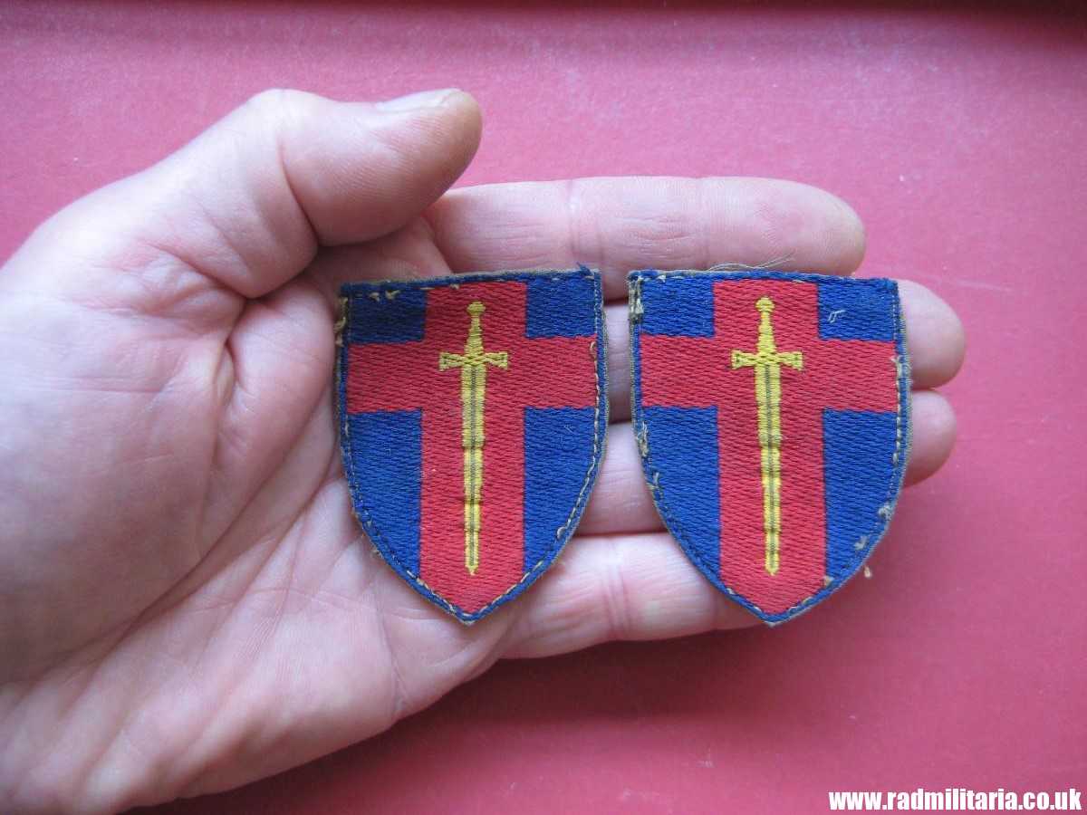 & WW2 original British PATCHES - Set of 2, RHINE ARMY formation signs military unit PATCHES a pair. - Image 6