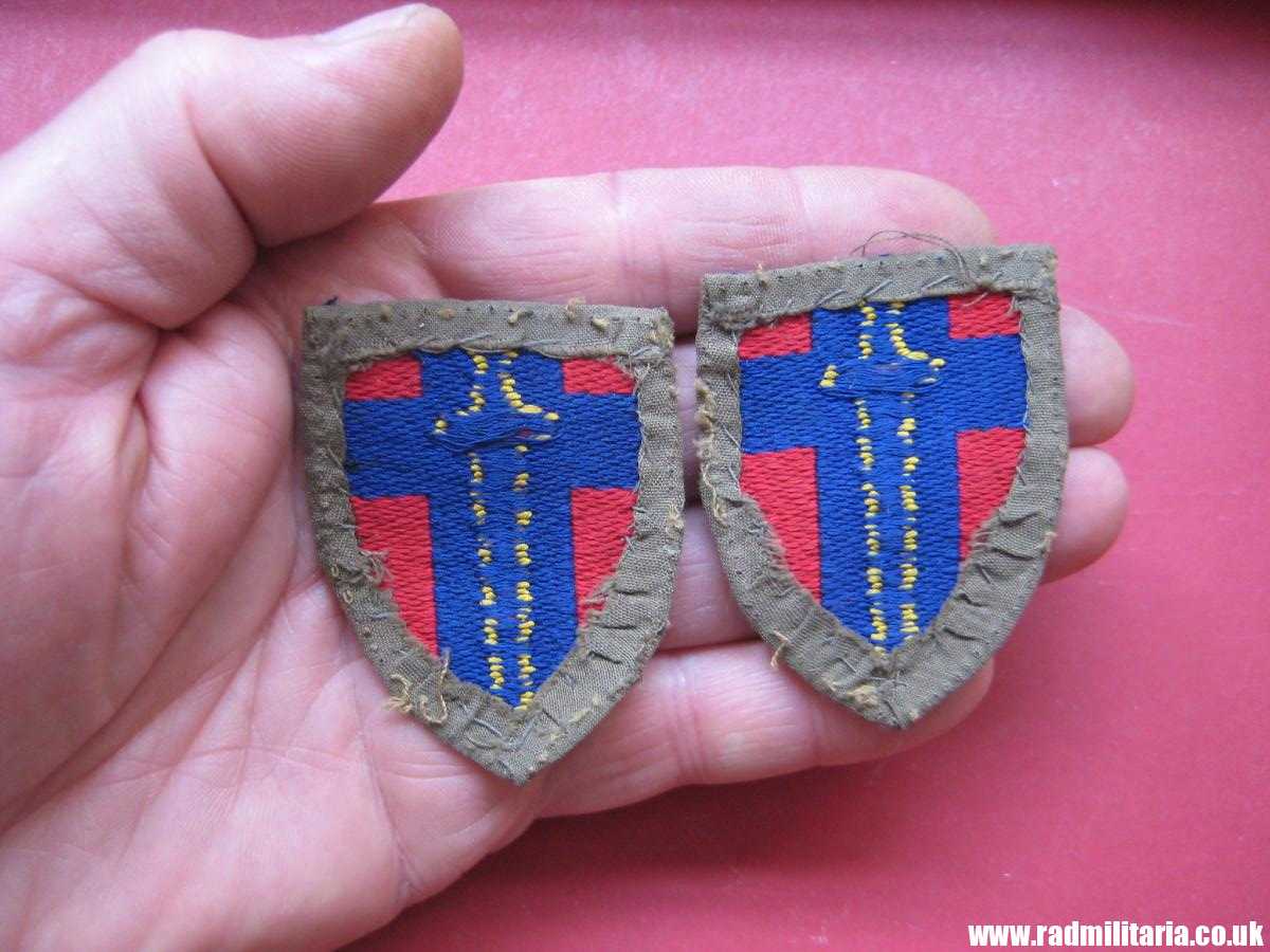 & WW2 original British PATCHES - Set of 2, RHINE ARMY formation signs military unit PATCHES a pair. - Image 7