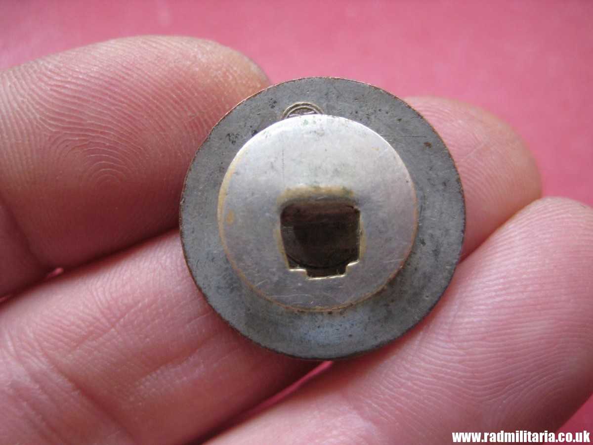 & WW2 German NSDAP enamel membership BADGE marked: RZM M1/8 - very good/perfect condition. - Image 3