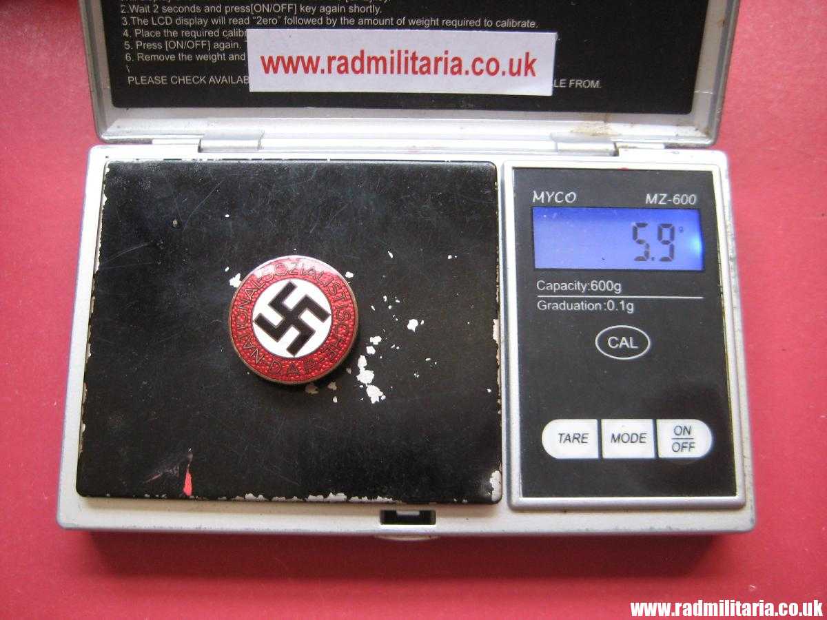 & WW2 German NSDAP enamel membership BADGE marked: RZM M1/8 - very good/perfect condition. - Image 34
