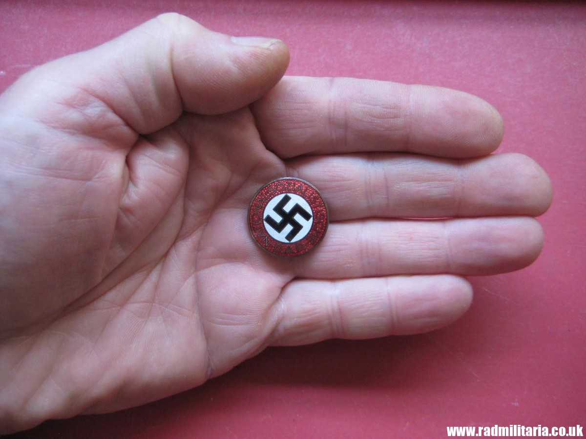 & WW2 German NSDAP enamel membership BADGE marked: RZM M1/8 - very good/perfect condition. - Image 36