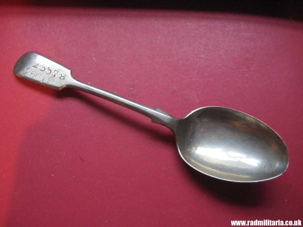 & WW1 British Army SPOON maker: MAPPIN & WEBB and soldier's no. 23378 and 25619. - Image 2