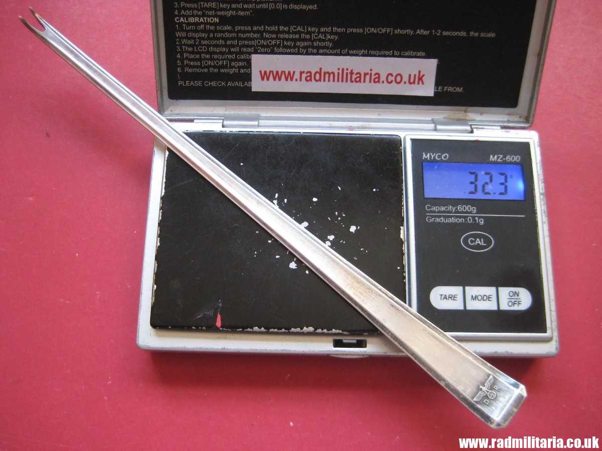 *R* & WW2 genuine solid silver LOBSTER PICK from private dining wagon no. 10 242. marked: DR 242 - 3rd REICH CUTLERY maker: Bruckmann & Sohne. Rare !!! - Image 2