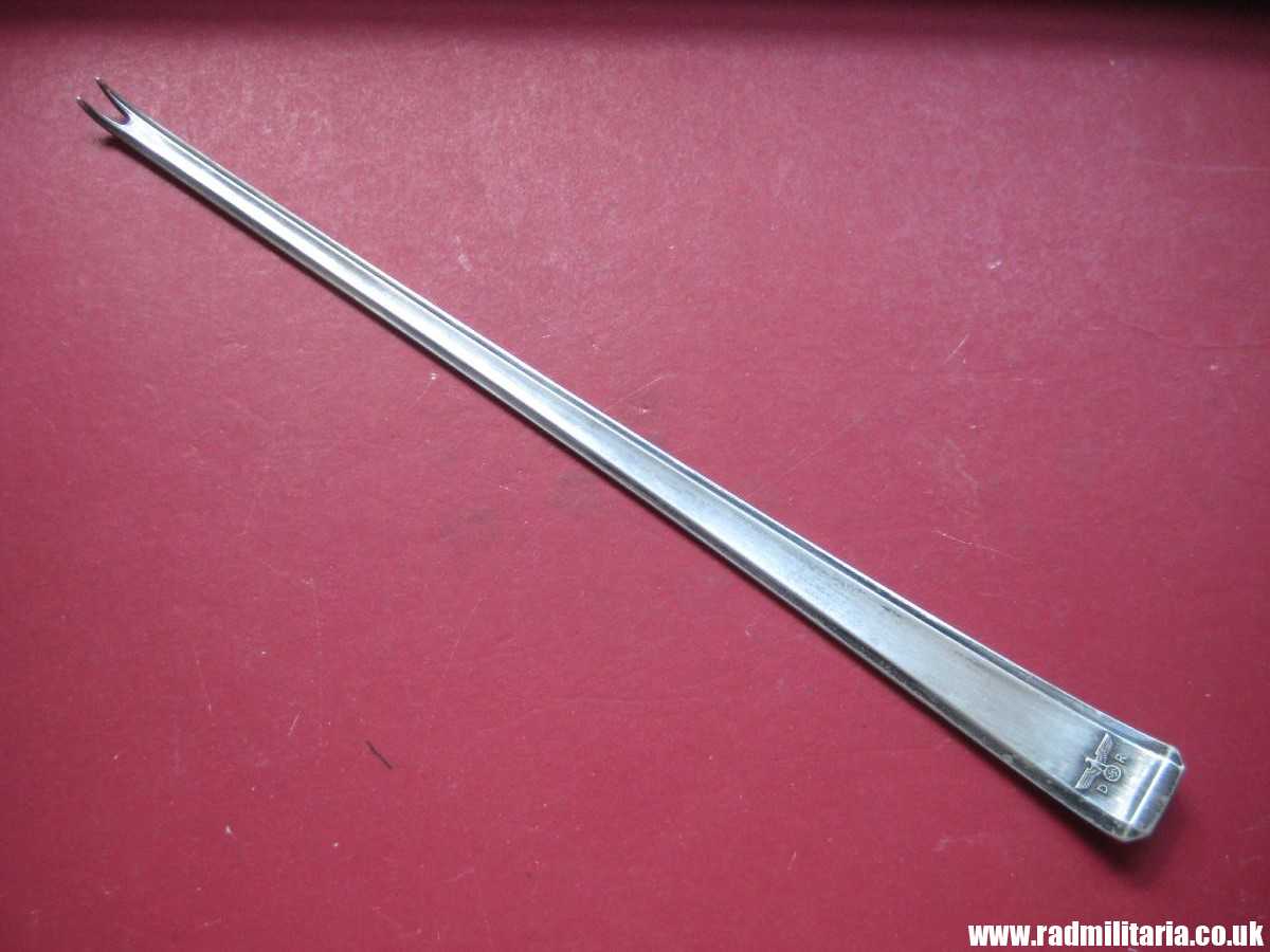 *R* & WW2 genuine solid silver LOBSTER PICK from private dining wagon no. 10 242. marked: DR 242 - 3rd REICH CUTLERY maker: Bruckmann & Sohne. Rare !!! - Image 16