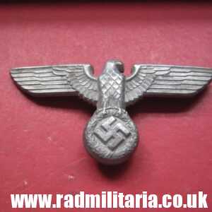 & WW2 Nazi German NSDAP eagle BADGE - zinc Cap Badge, marked: RZM M1/72 - very good condition.