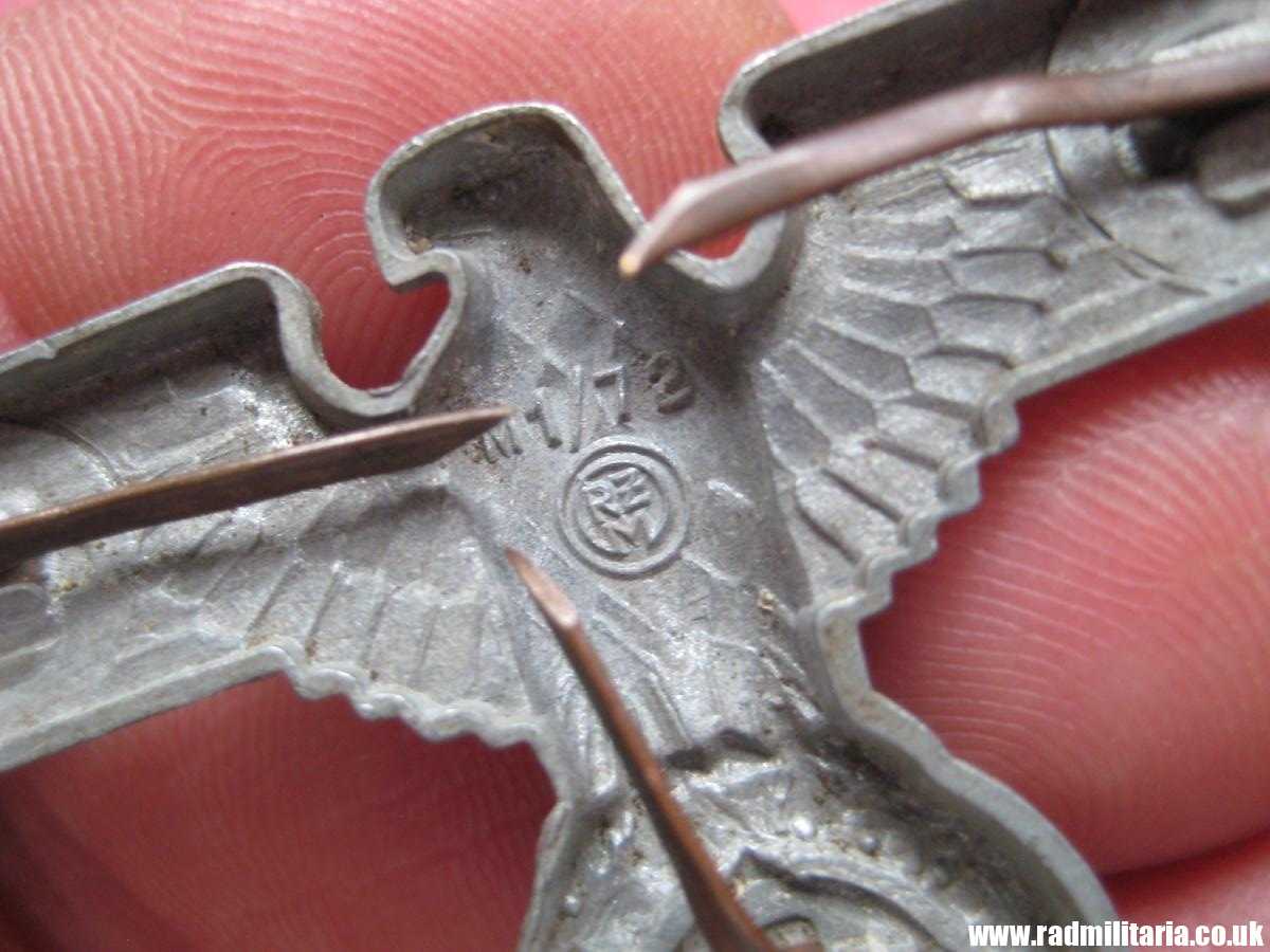 & WW2 Nazi German NSDAP eagle BADGE - zinc Cap Badge, marked: RZM M1/72 - very good condition. - Image 12