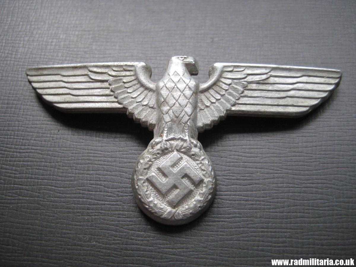 & WW2 Nazi German NSDAP eagle BADGE - zinc Cap Badge, marked: RZM M1/72 - very good condition. - Image 2