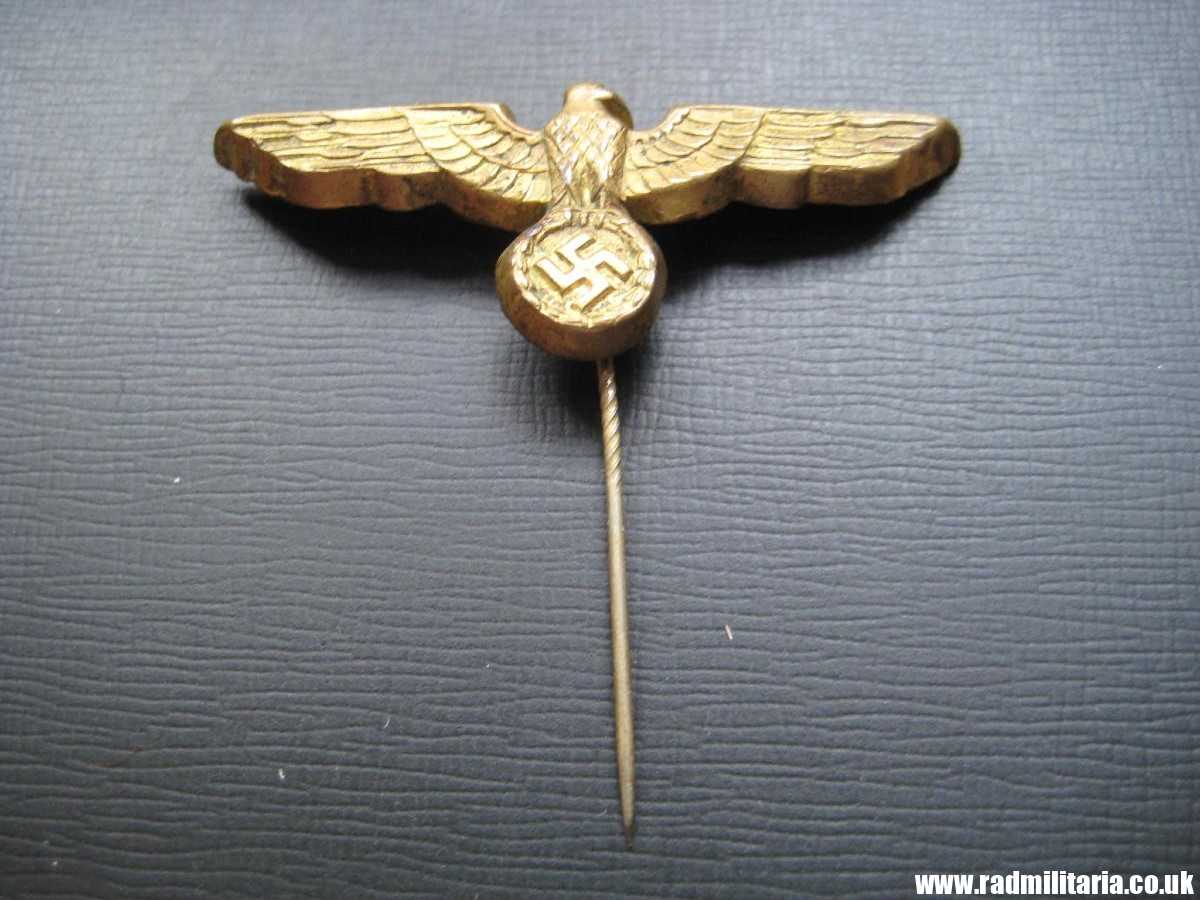 & original German KRIEGSMARINE EAGLE BADGE - gilded brass CAP BADGE in very good condition. - Image 5