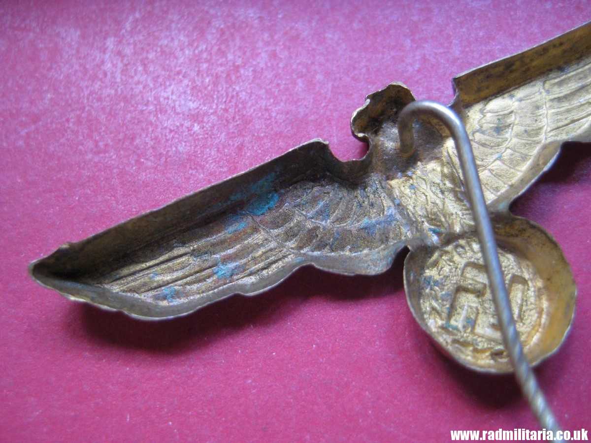 & original German KRIEGSMARINE EAGLE BADGE - gilded brass CAP BADGE in very good condition. - Image 8