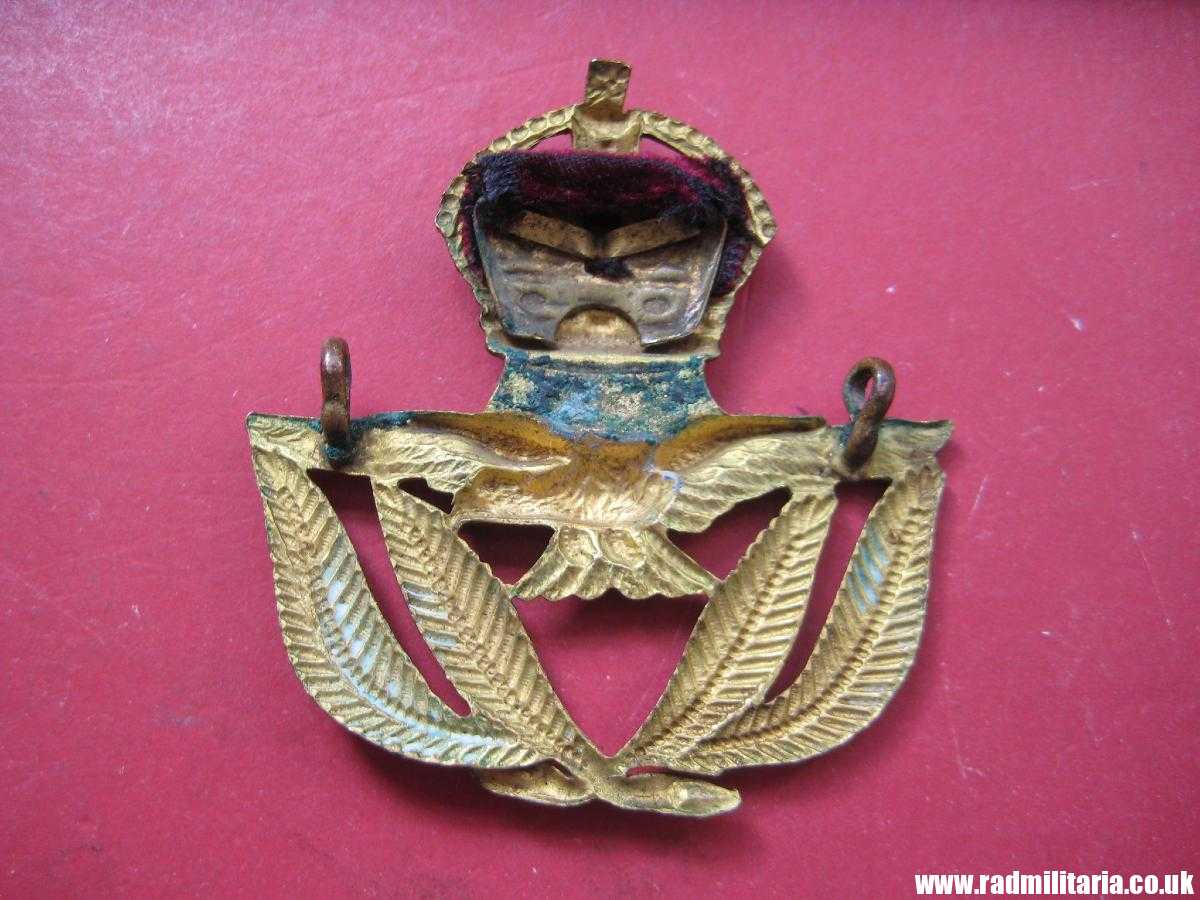 & WW2 Royal Air Force Service CAP BADGE original RAF warrant officer badge, original. - Image 4