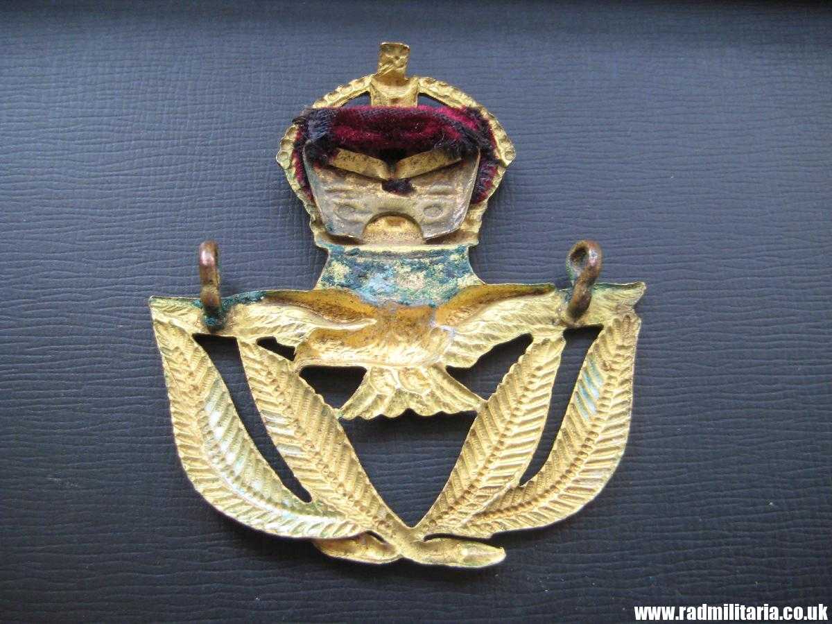 & WW2 Royal Air Force Service CAP BADGE original RAF warrant officer badge, original. - Image 15