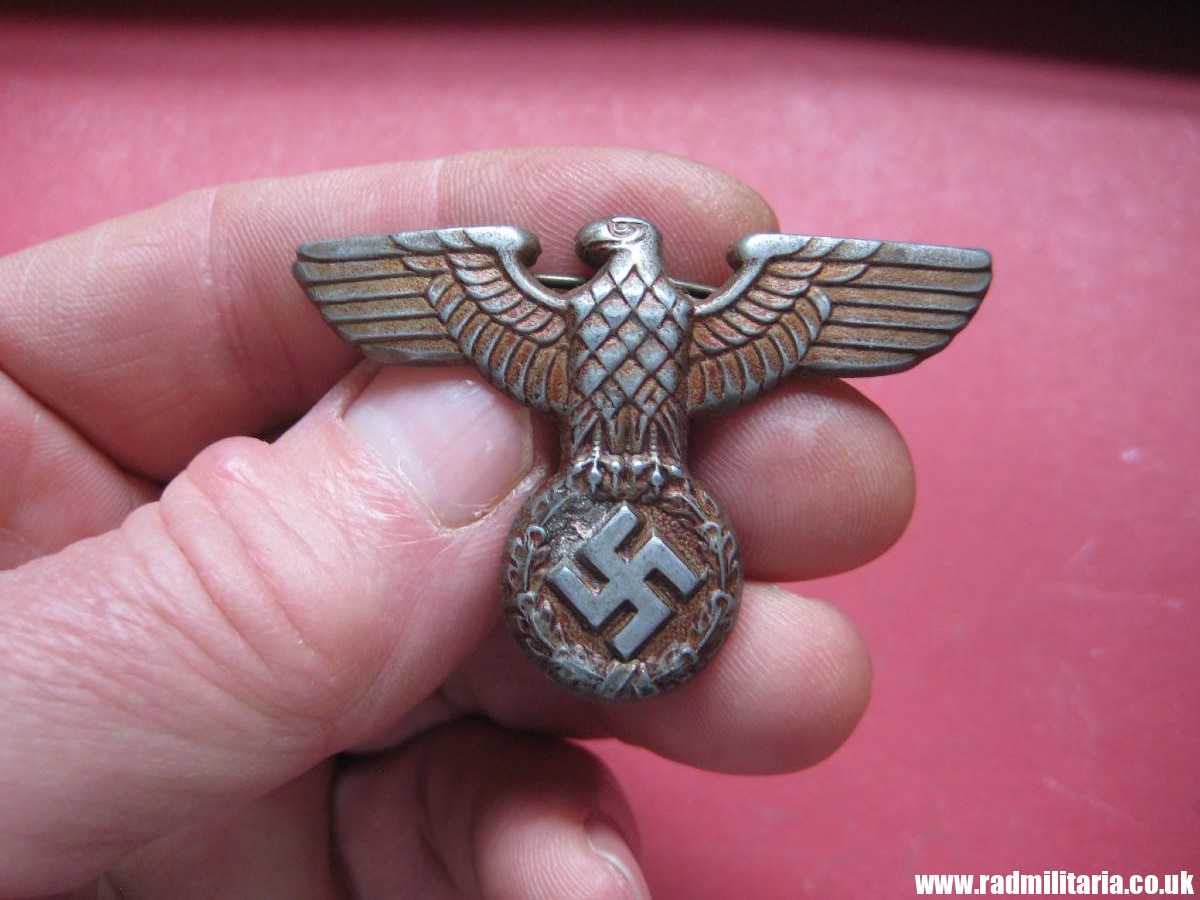& WW2 original Nazi German metal NSDAP or SA EAGLE Cap BADGE - zinc, maker: RZM M1/7 - Image 5