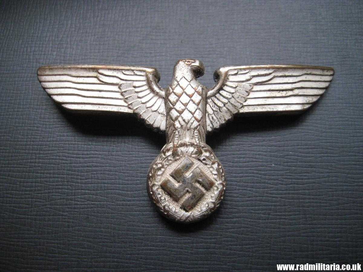 & WW2 Nazi German NSDAP eagle BADGE - Cap Badge, marked: RZM M1/21 - metal Cupal? - Image 12