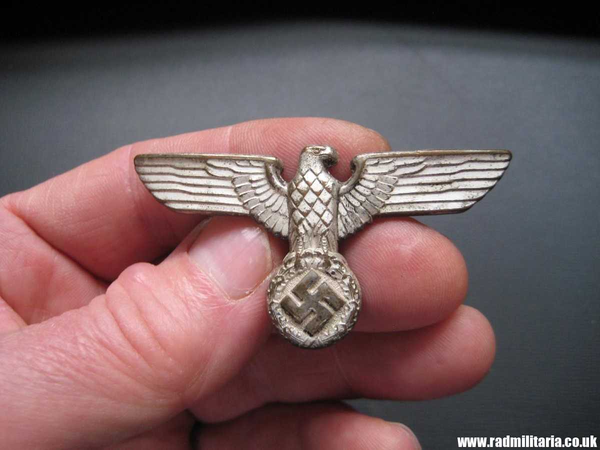 & WW2 Nazi German NSDAP eagle BADGE - Cap Badge, marked: RZM M1/21 - metal Cupal? - Image 5