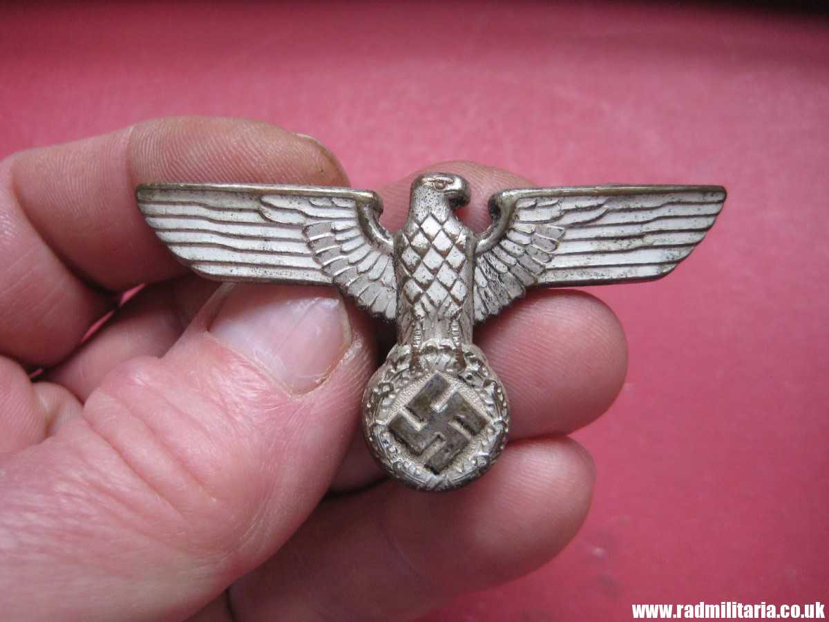 & WW2 Nazi German NSDAP eagle BADGE - Cap Badge, marked: RZM M1/21 - metal Cupal? - Image 11
