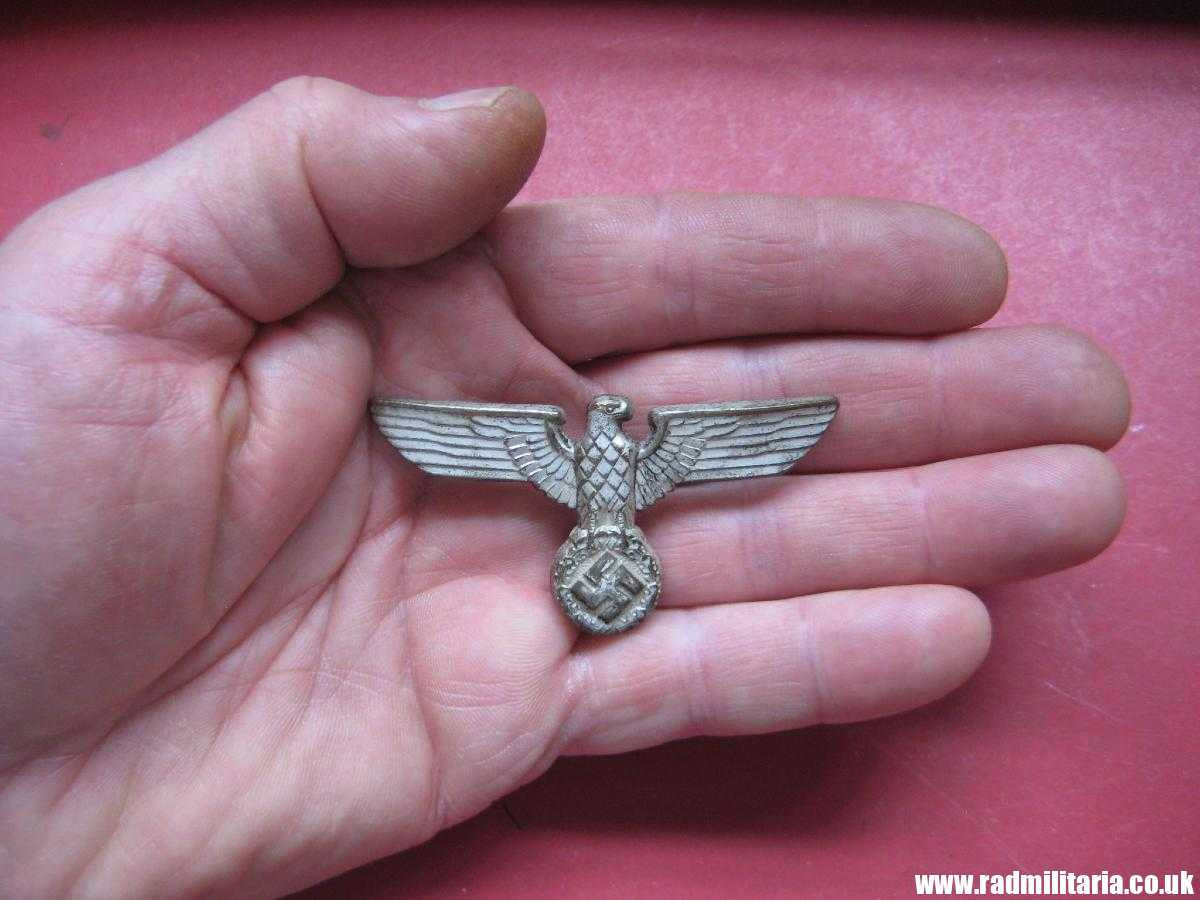& WW2 Nazi German NSDAP eagle BADGE - Cap Badge, marked: RZM M1/21 - metal Cupal? - Image 14