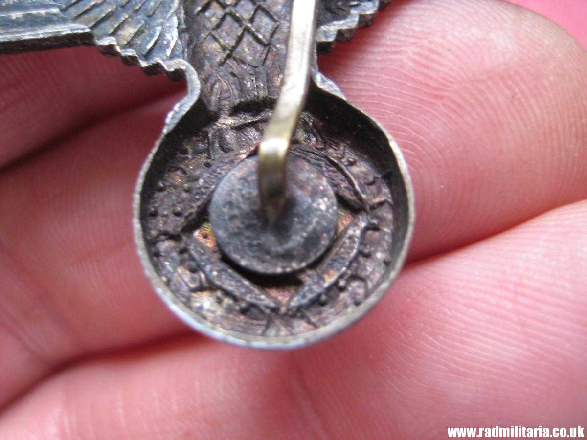 & WW2 Nazi German NSDAP eagle BADGE - Cap Badge, marked: RZM M1/21 - metal Cupal? - Image 22