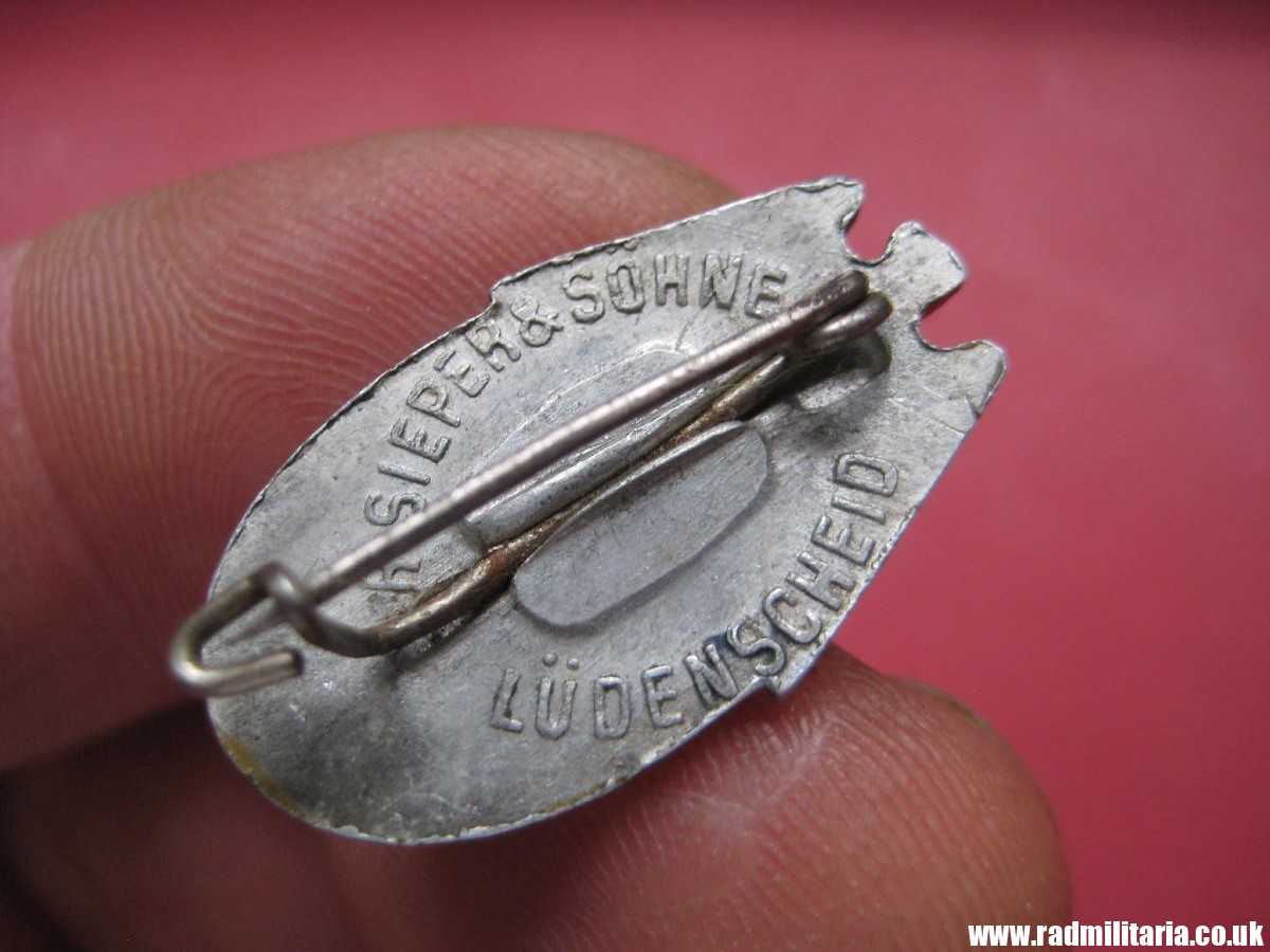 & WW2 German HJ HitlerJugend BADGE 1936 in very good condition, R. Sieper & Sohne. - Image 6