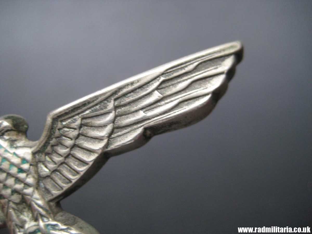& WW2 original German Wehrmacht EAGLE CAP BADGE white metal, early production, good condition. - Image 7
