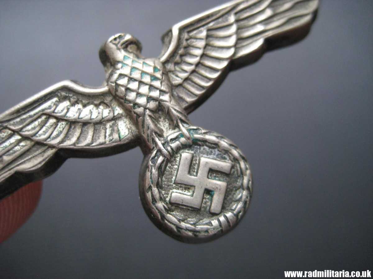 & WW2 original German Wehrmacht EAGLE CAP BADGE white metal, early production, good condition. - Image 8