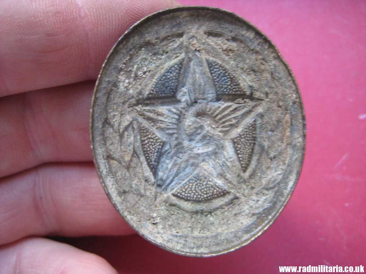 & WW2 or post WW2 Soviet Army BELT BUCKLE in poor condition - metal detecting find. - Image 3