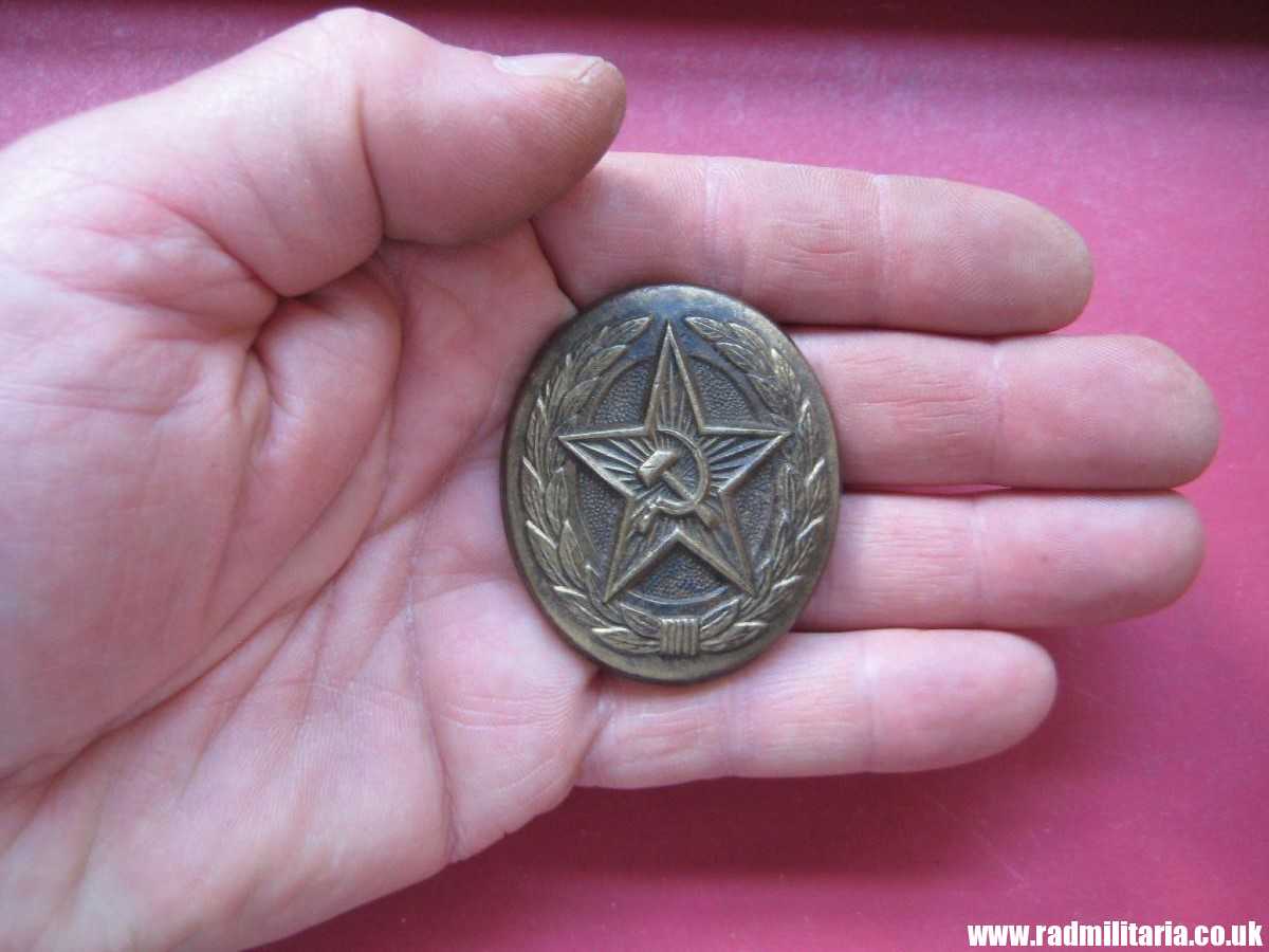 & WW2 or post WW2 Soviet Army BELT BUCKLE in poor condition - metal detecting find. - Image 6