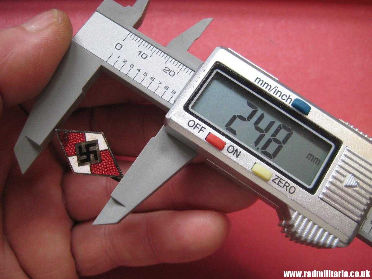 & WW2 German HJ knife ENAMEL BADGE - HitlerJugend. RZM M1/15. Genuine badge ! - Image 15