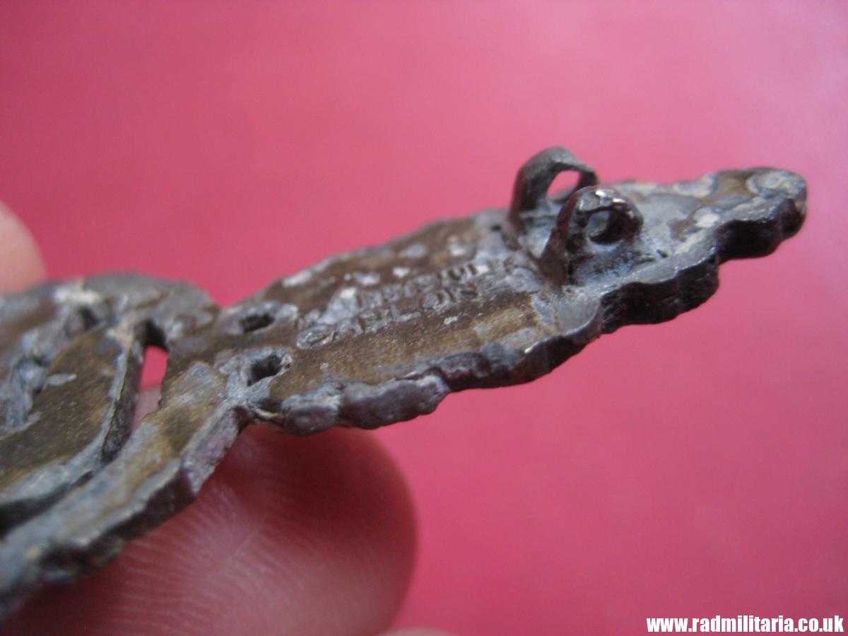 SOLD & WW2 original LUFTWAFFE BADGE: Squadron Clasp for Bomber Pilots, poor condition - metal detecting find..*****.. - Image 12