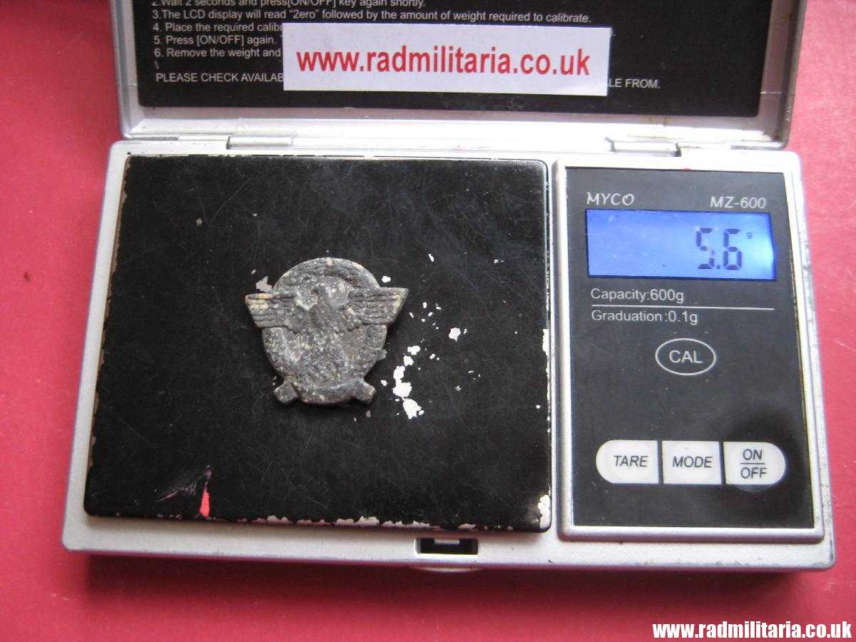 & WW2 small nazi GERMAN Police Eagle BADGE with date 1942 - metal detecting find. - Image 9