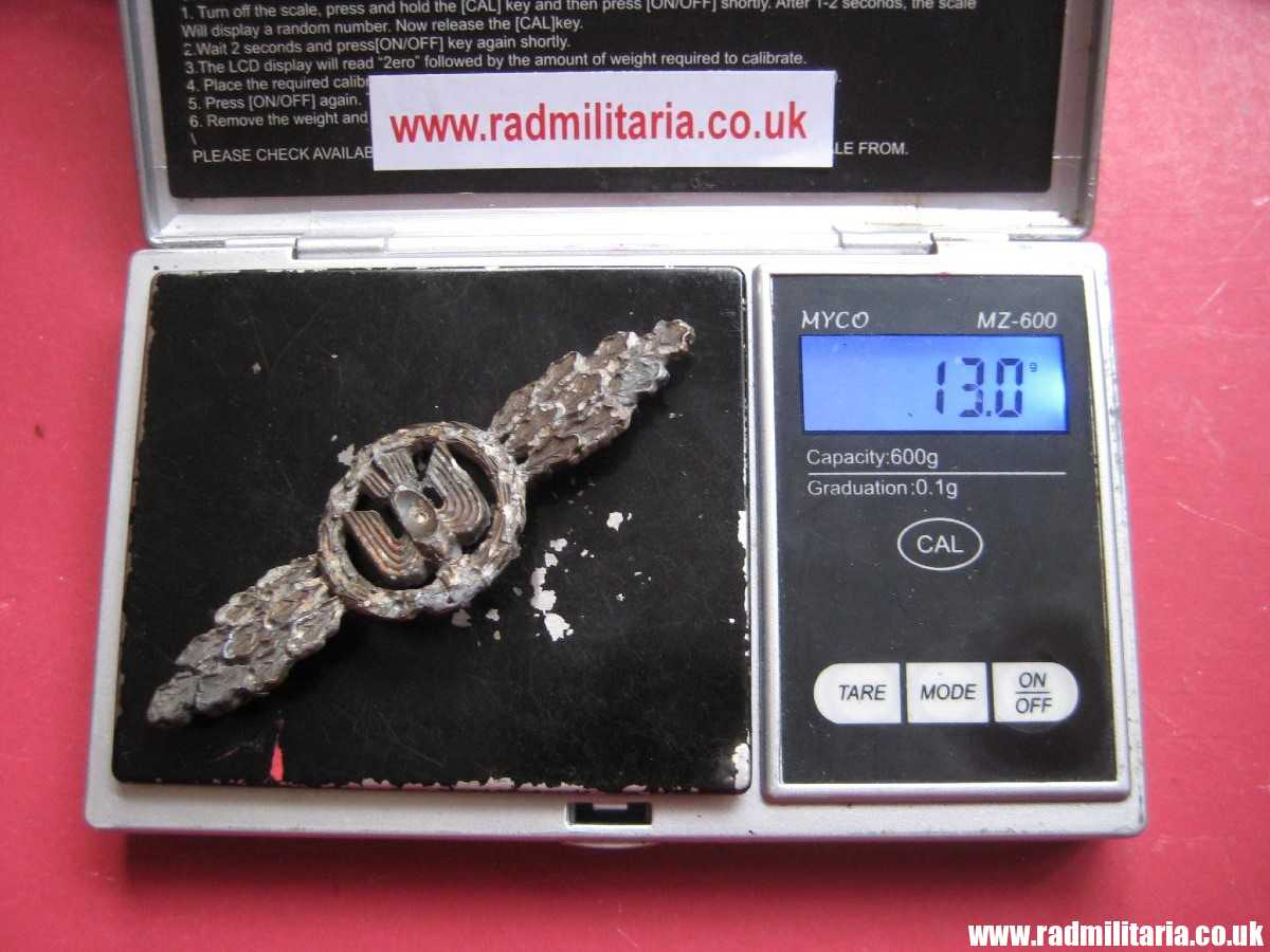 SOLD & WW2 original LUFTWAFFE BADGE: Squadron Clasp for Bomber Pilots, poor condition - metal detecting find..*****.. - Image 17