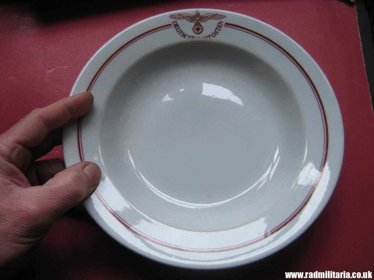 & WW2 original German CERAMIC SOUP PLATE with an unusual GERMAN EAGLE & inscription DEUTSCHE POST OSTEN, maker: KPM - Image 2