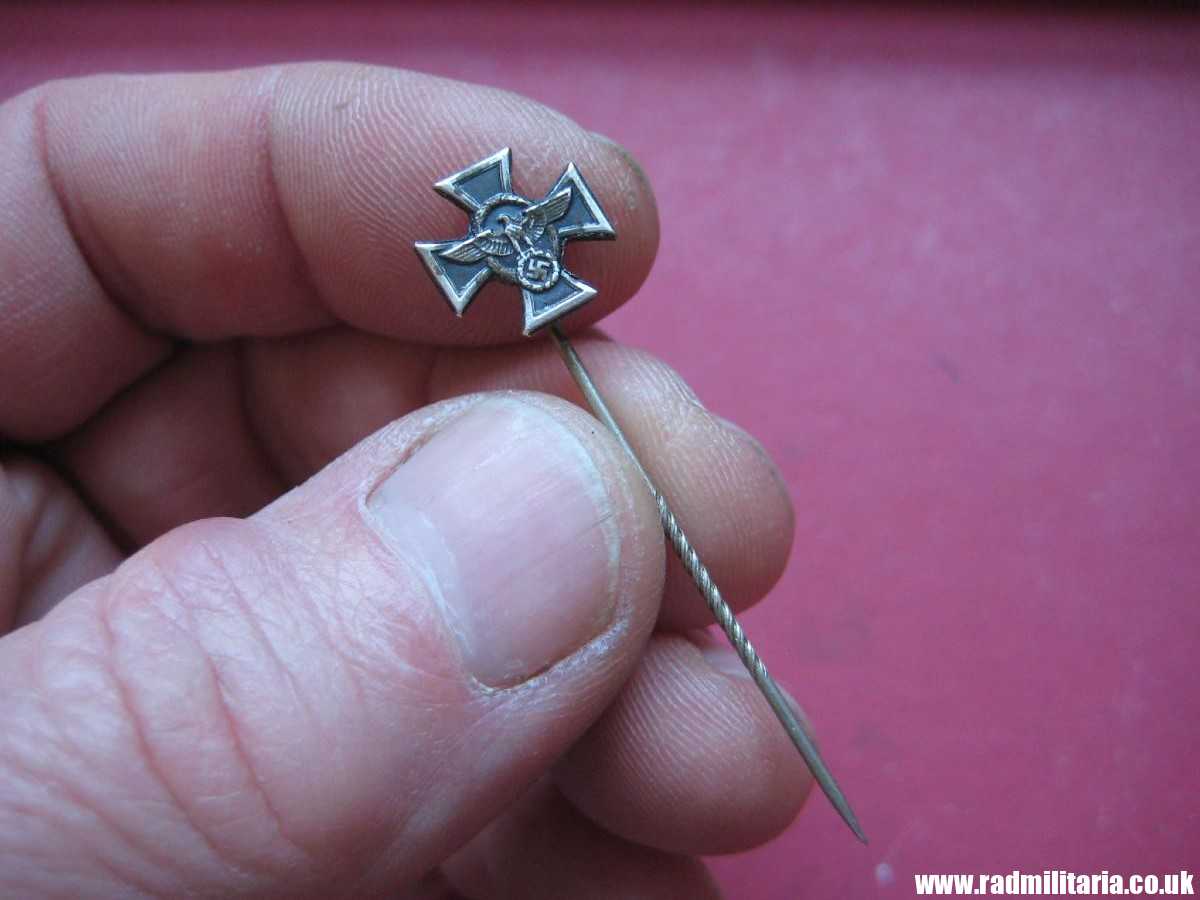 & WW2 miniature German PIN BADGE with Eagle - small pin badge. - Image 3