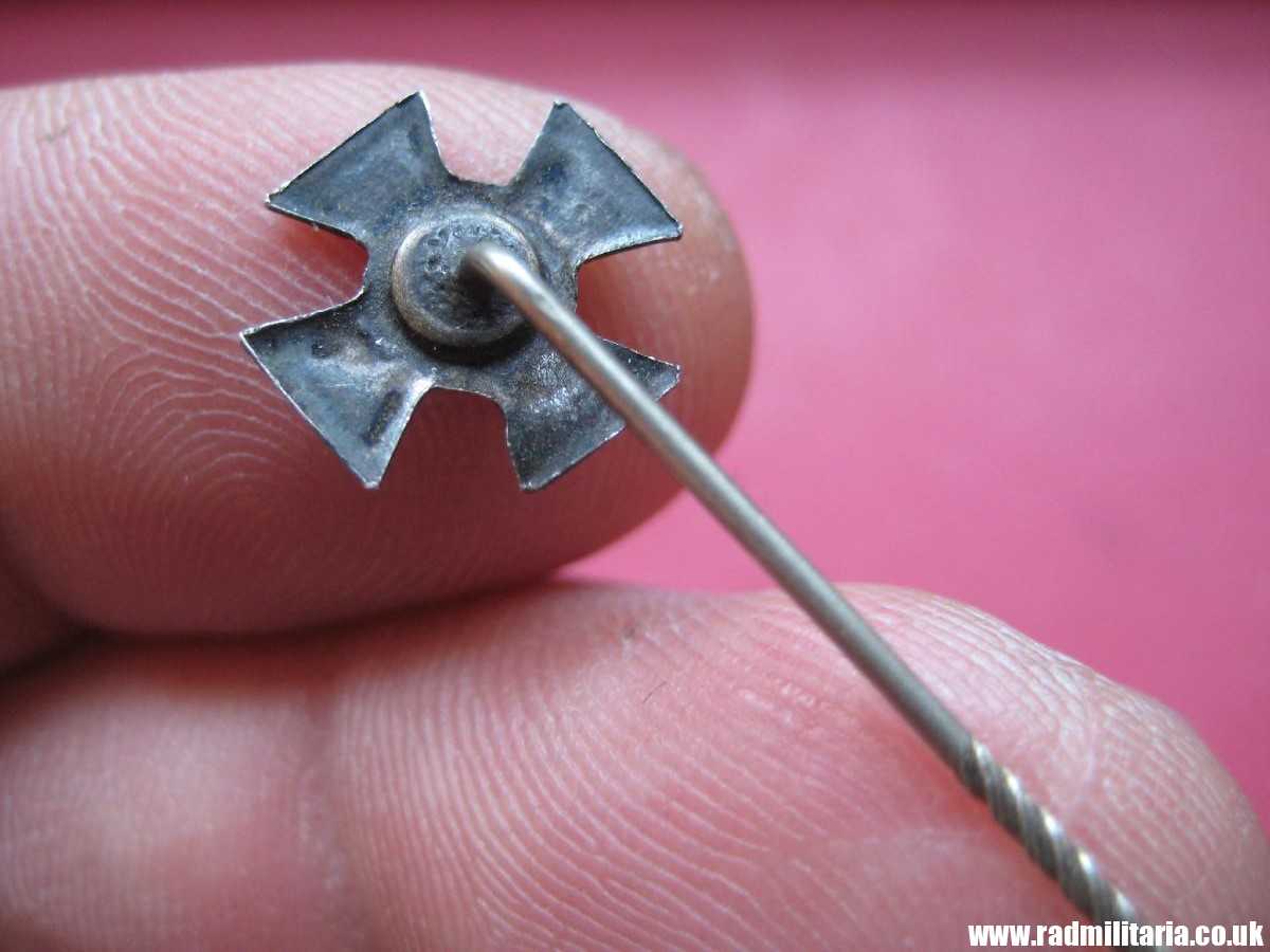 & WW2 miniature German PIN BADGE with Eagle - small pin badge. - Image 5