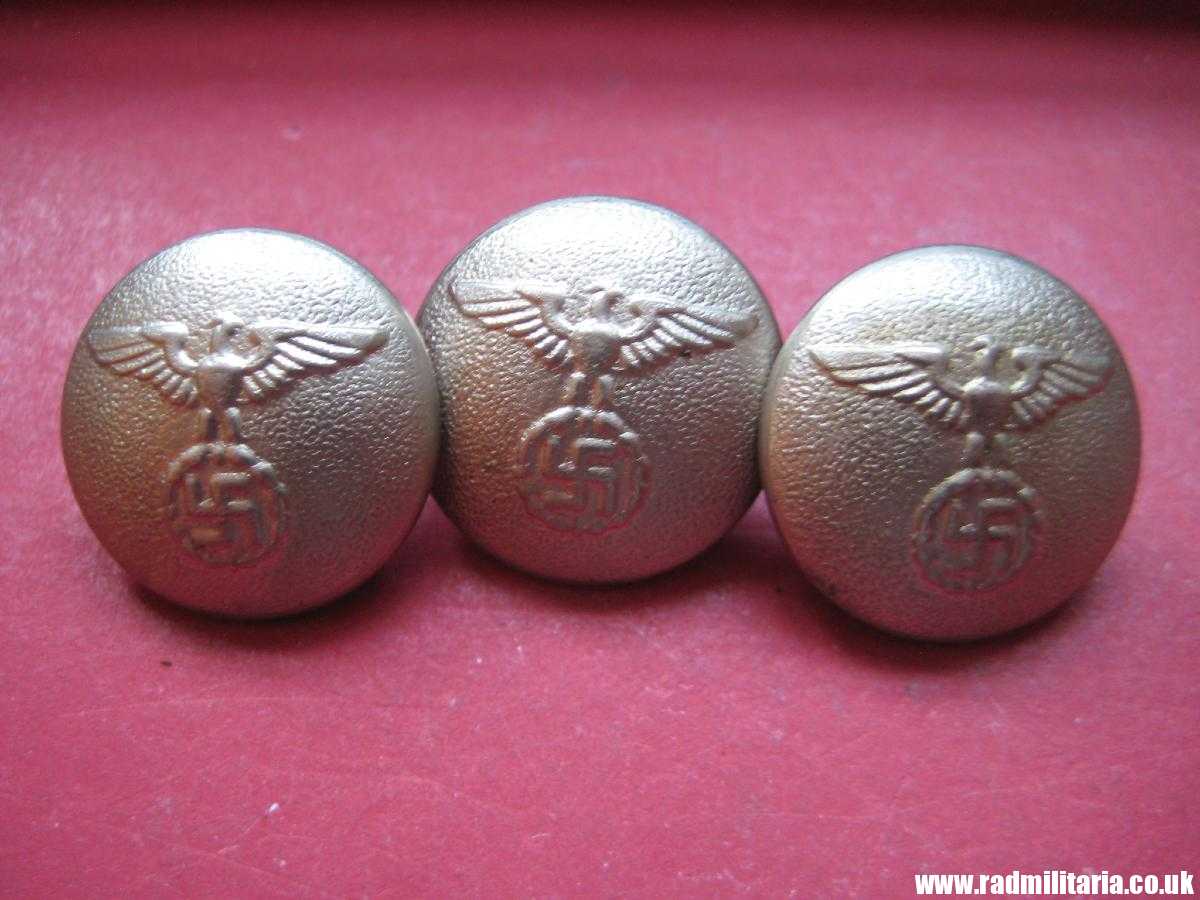& SET of 3 NSDAP BUTTONS made of white metal in perfect condition. - Image 3