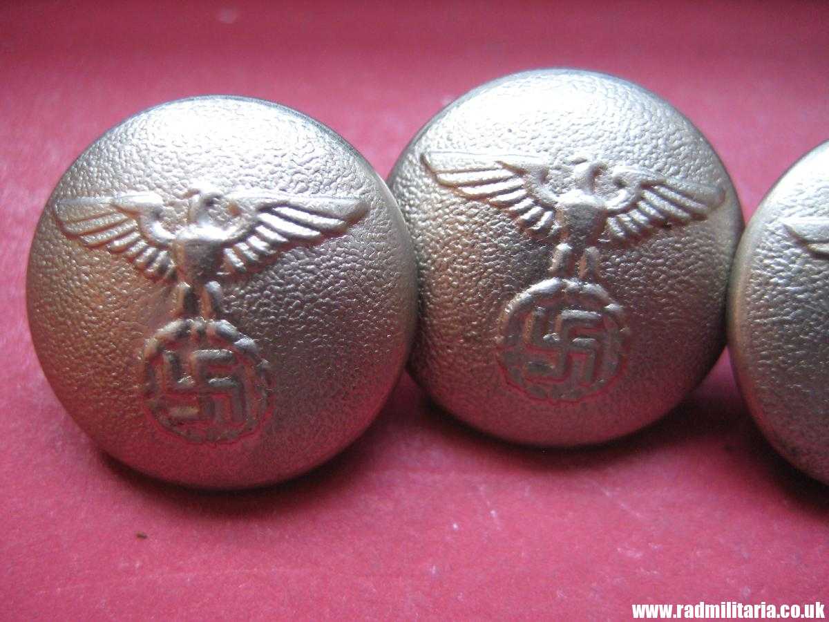 & SET of 3 NSDAP BUTTONS made of white metal in perfect condition. - Image 6