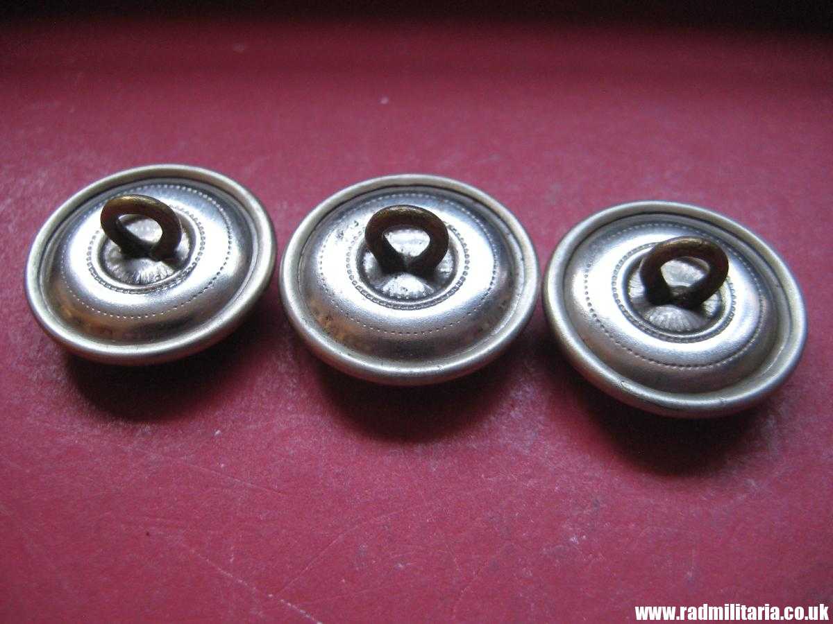& SET of 3 NSDAP BUTTONS made of white metal in perfect condition. - Image 4