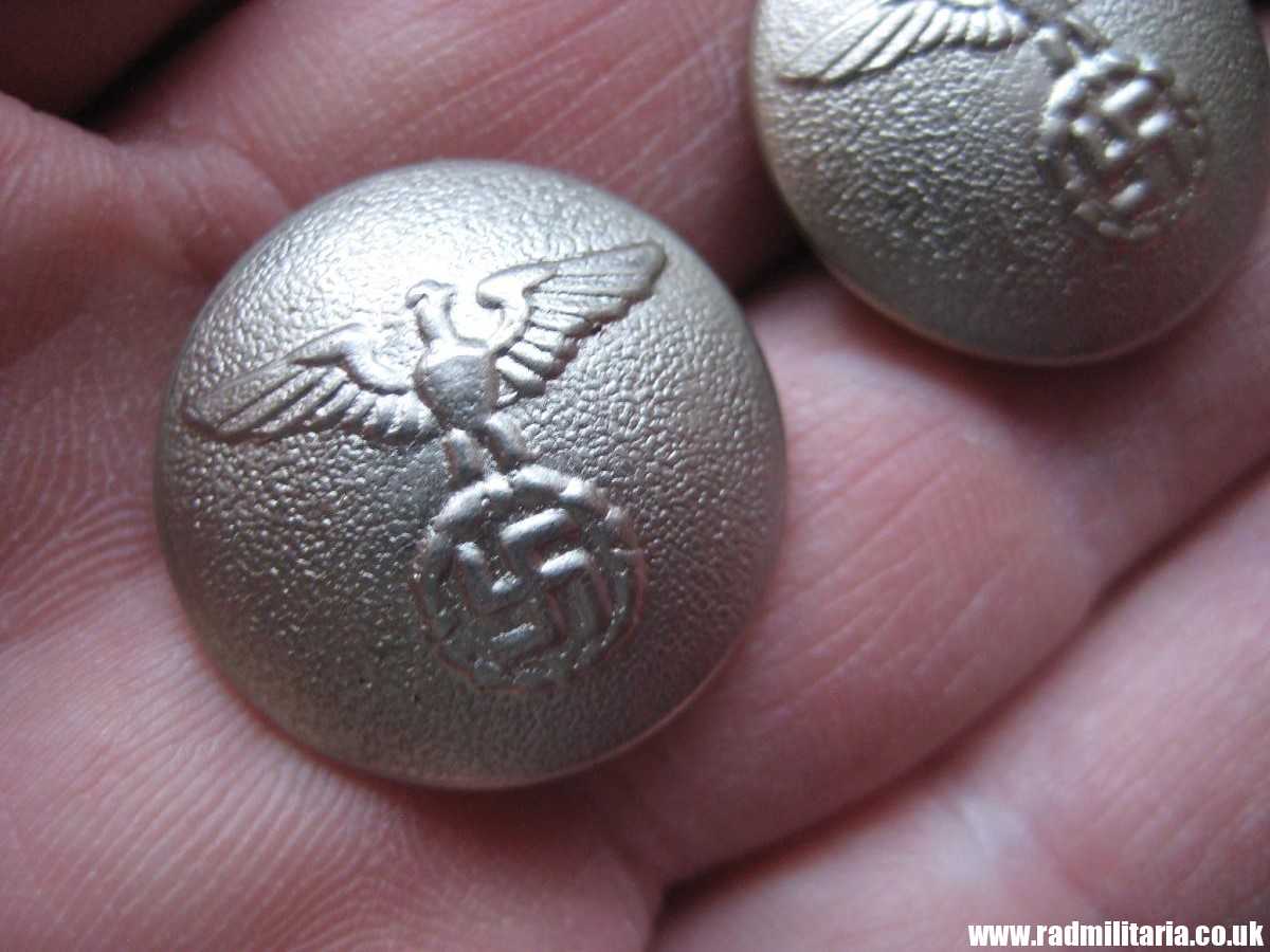 & SET of 3 NSDAP BUTTONS made of white metal in perfect condition. - Image 12